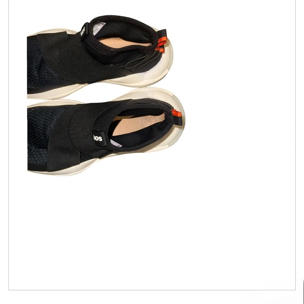 Authentic Sorel signature designer black slip on sneakers sz 9.5